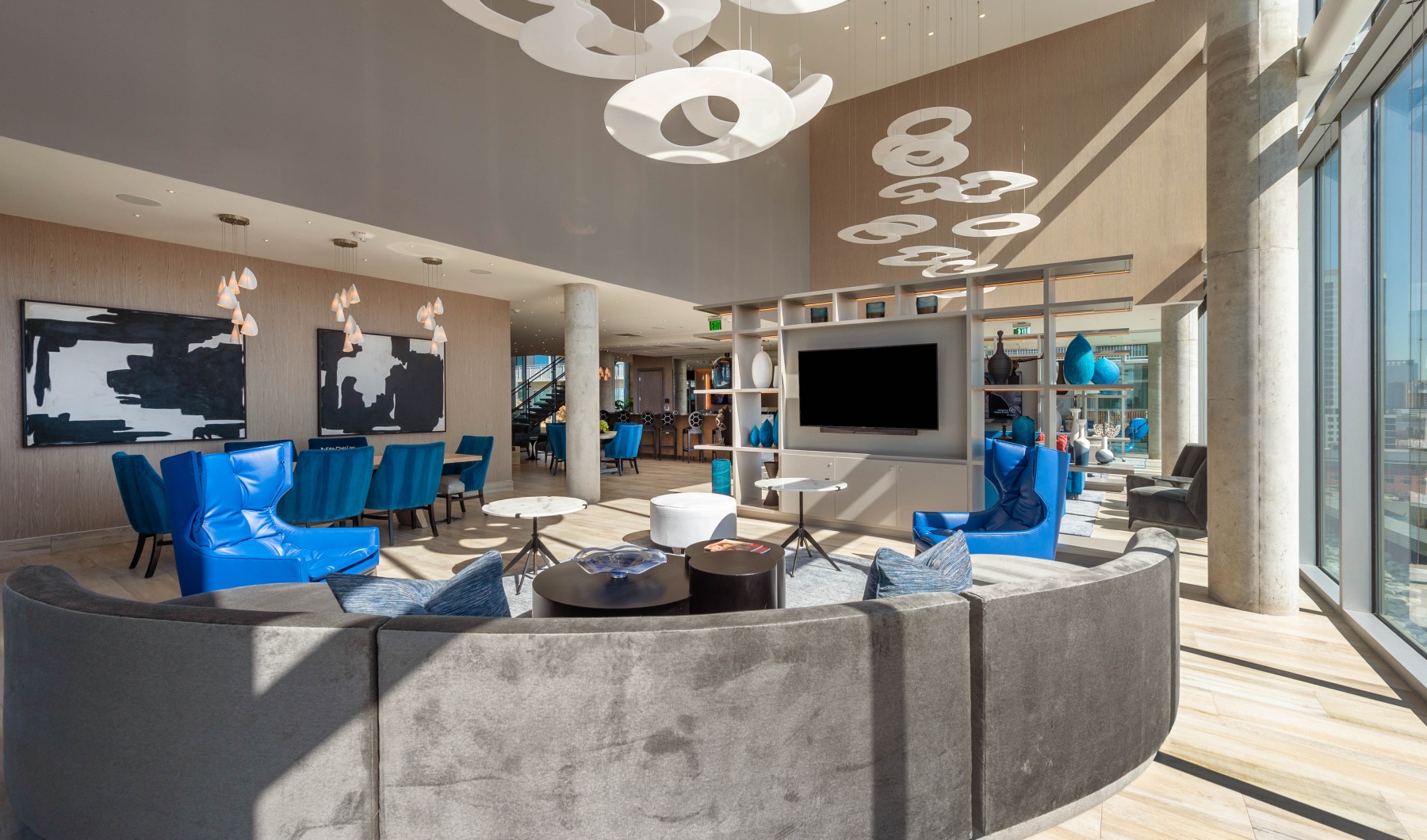 Aqua lounge